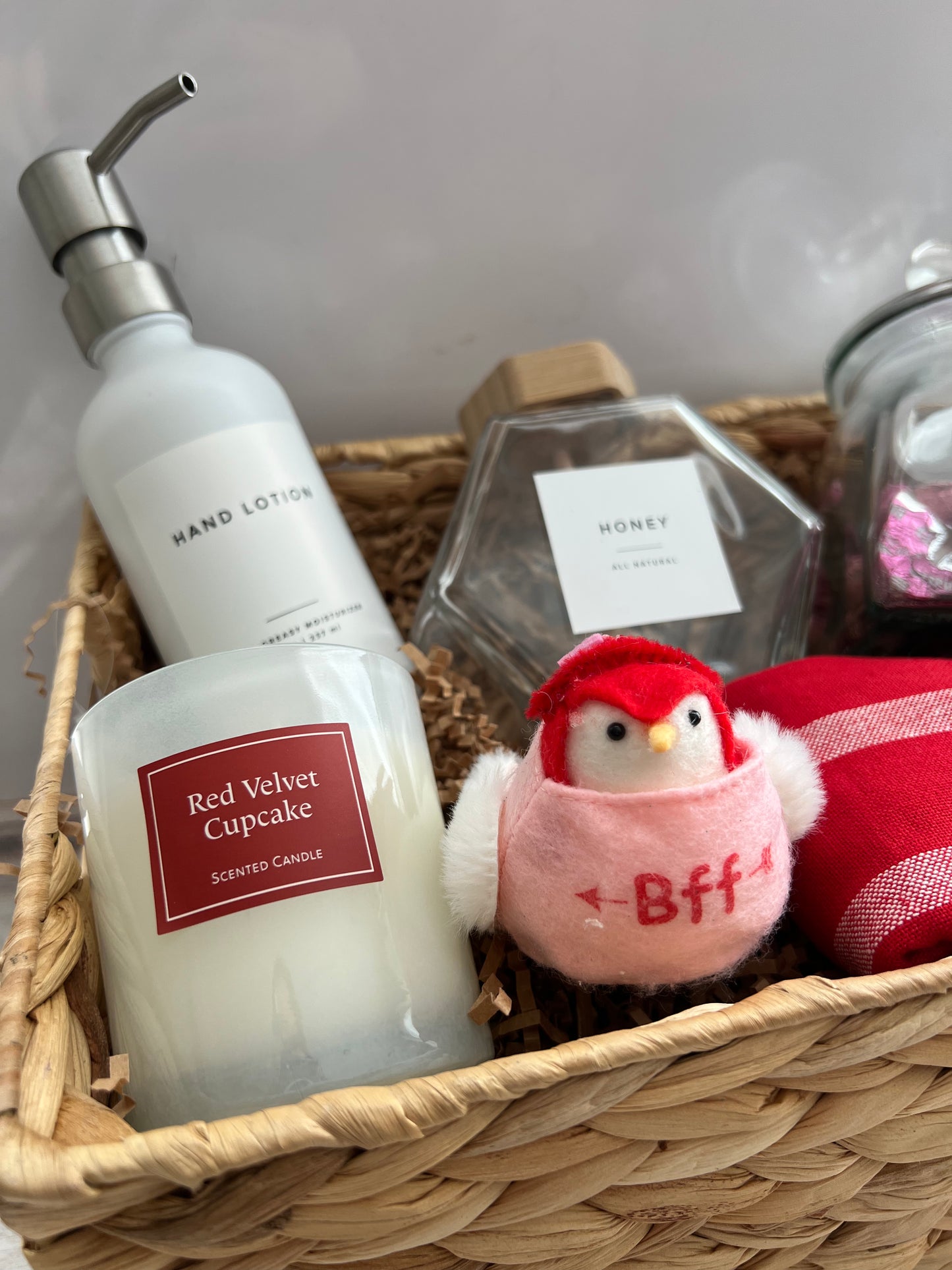 GAL-entines gift basket