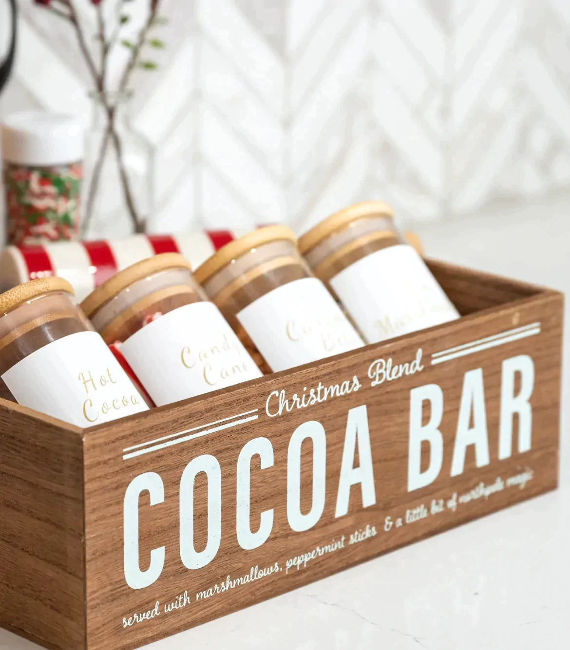 Basket $250 <li> 14 Spices Of Your Choice </li><li> 1 Olive Oil (16 oz) </li><li> 1 Balsamic Vinegar (16 oz) </li><li> 1 Soap Bottle</li><li> Towel </li><li> Large acacia board </li><li> Spoon </li>